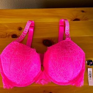 BRAND NEW WITH TAGS! Victoria’s Secret bra size 36DD